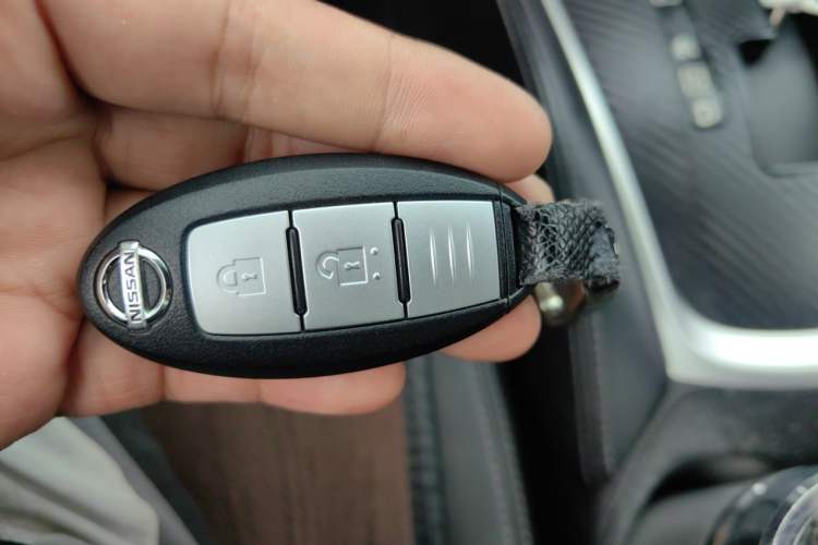 Used Nissan X-Trail 2014 2.0L CVT Comfort Edition 2WD Vehicle Key