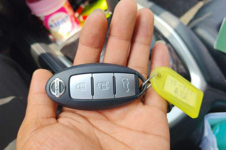 Used Nissan X-Trail 2014 2.5L CVT Luxury Edition 4WD Vehicle Key