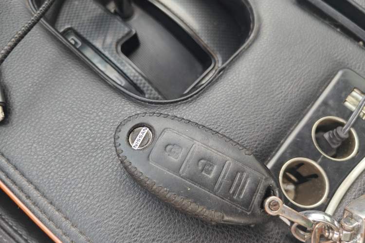 Used Nissan X-Trail 2014 2.0L CVT Comfort Edition 2WD Vehicle Key