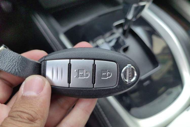 Used Nissan X-Trail 2014 2.0L CVT Comfort Edition 2WD Vehicle Key