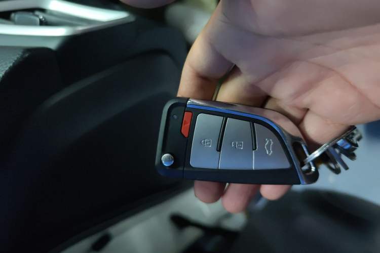 Used Nissan X-Trail 2014 2.0L CVT Comfort Edition 2WD Vehicle Key