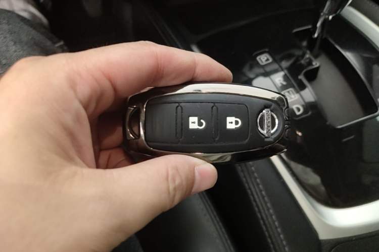 Used Nissan X-Trail 2014 2.0L CVT Smart Edition 2WD Vehicle Key