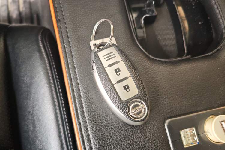 Used Nissan X-Trail 2014 2.0L CVT Comfort Edition 2WD Vehicle Key