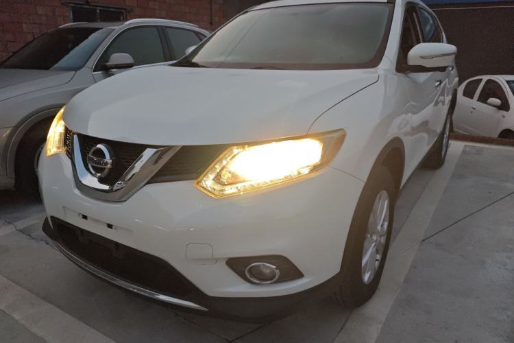 Used Nissan X-Trail 2014 2.0L CVT Comfort Edition 2WD Guazi used car, China used car export, Used car for sale, Used cars, Cheapest cars for sale