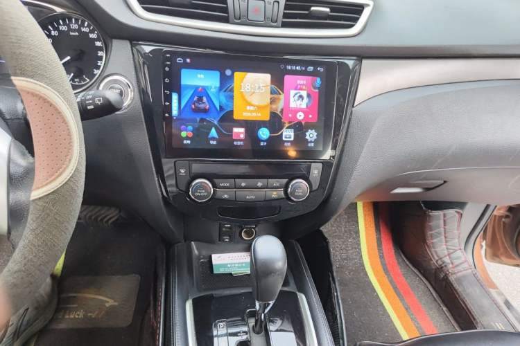 Used Nissan X-Trail 2014 2.0L CVT Comfort Edition 2WD Audio And AC Panel