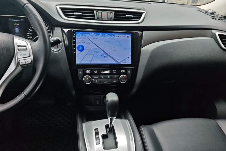 Used Nissan X-Trail 2014 2.0L CVT Smart Edition 2WD Audio And AC Panel