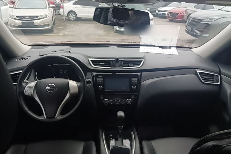 Used Nissan X-Trail 2014 2.0L CVT Comfort Edition 2WD Center Console
