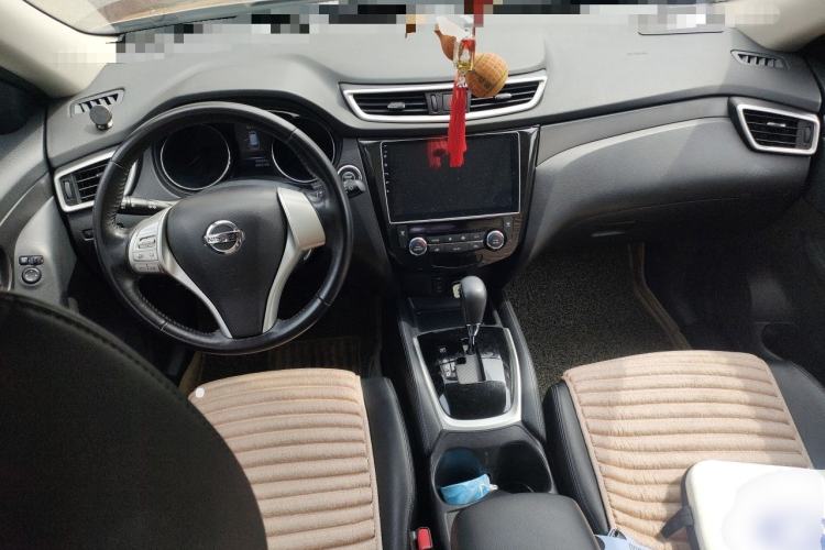 Used Nissan X-Trail 2014 2.0L CVT Comfort Edition 2WD Center Console