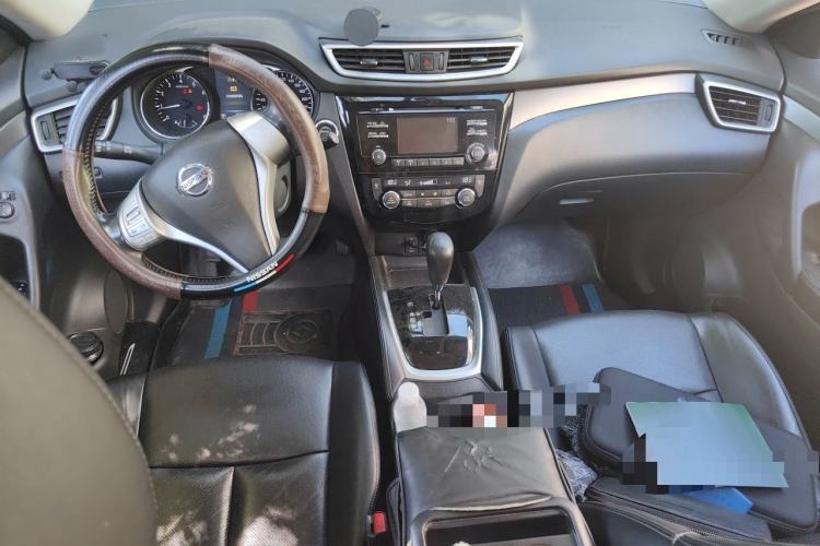 Used Nissan X-Trail 2014 2.0L CVT Comfort Edition 2WD Center Console