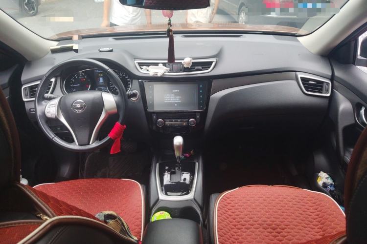 Used Nissan X-Trail 2014 2.0L CVT Comfort Edition 2WD Center Console