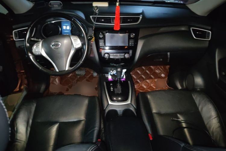 Used Nissan X-Trail 2014 2.0L CVT Smart Edition 2WD Center Console