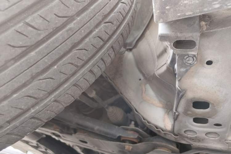 Used Nissan X-Trail 2014 2.0L CVT Comfort Edition 2WD Chassis Front Left