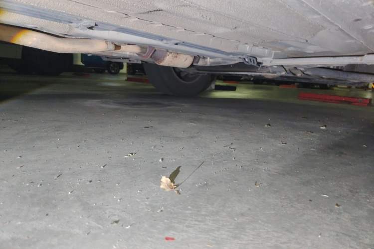 Used Nissan X-Trail 2014 2.5L CVT Leading Edition 4WD Chassis Front Left