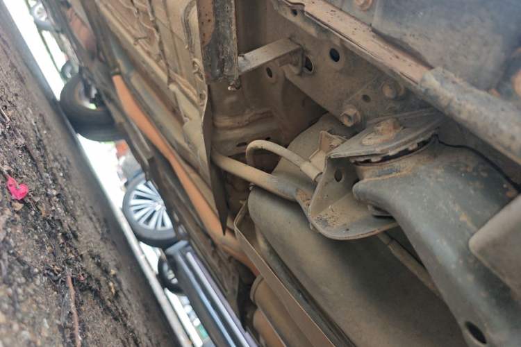 Used Nissan X-Trail 2014 2.0L CVT Comfort Edition 2WD Chassis Rear Left