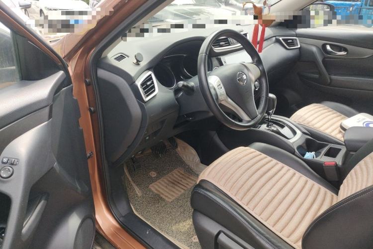 Used Nissan X-Trail 2014 2.0L CVT Comfort Edition 2WD Driver Seat