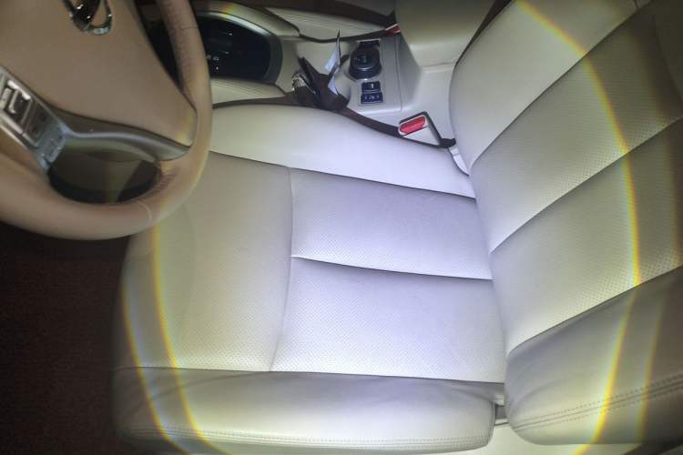 Used Nissan X-Trail 2014 2.5L CVT Luxury Edition 4WD Driver Seat