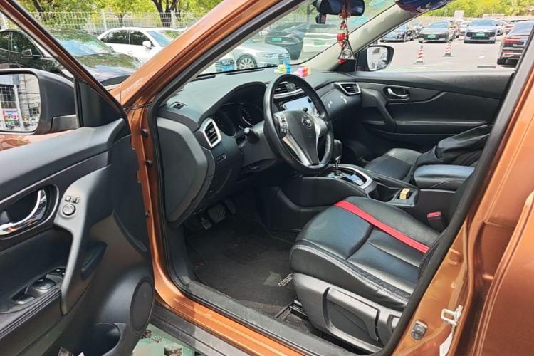 Used Nissan X-Trail 2014 2.0L CVT Comfort Edition 2WD Driver Seat