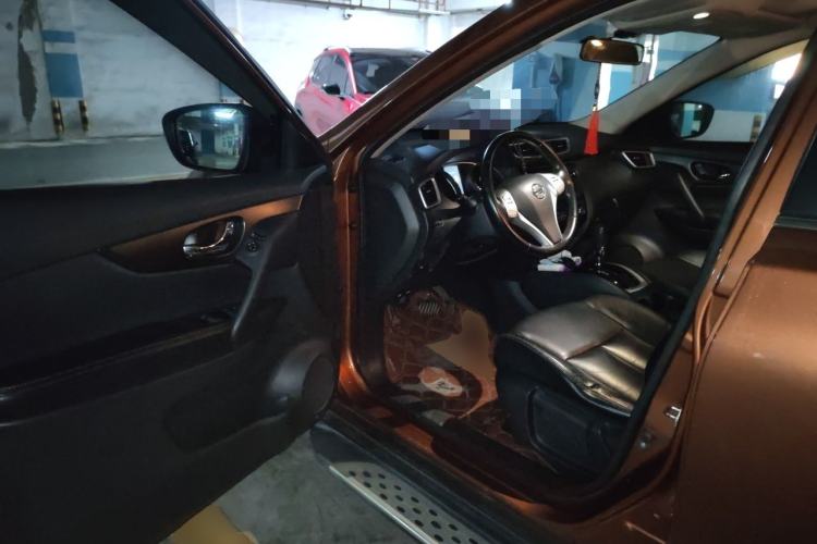 Used Nissan X-Trail 2014 2.0L CVT Smart Edition 2WD Driver Seat
