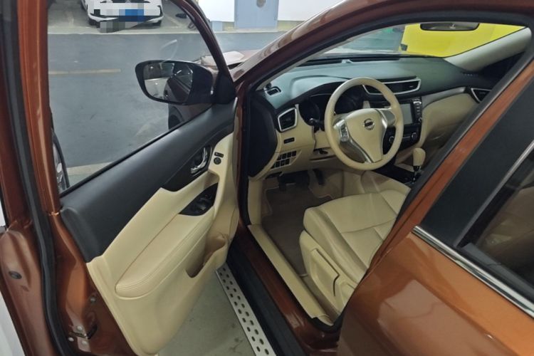 Used Nissan X-Trail 2014 2.0L CVT Comfort Edition 2WD Driver Seat
