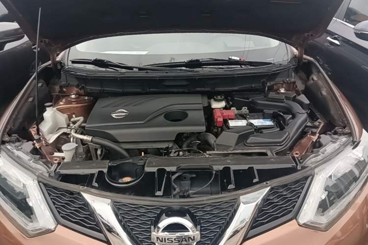 Used Nissan X-Trail 2014 2.0L CVT Comfort Edition 2WD Engine Bay