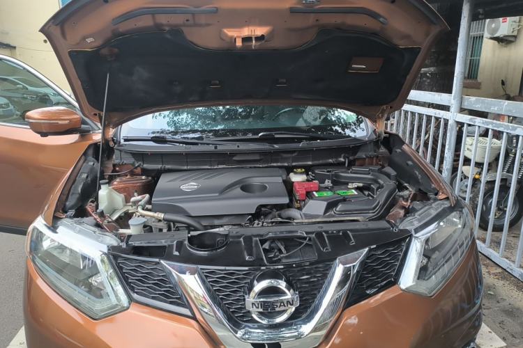 Used Nissan X-Trail 2014 2.0L CVT Comfort Edition 2WD Engine Bay
