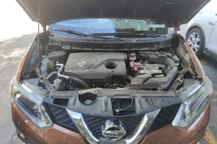 Used Nissan X-Trail 2014 2.0L CVT Comfort Edition 2WD Engine Bay