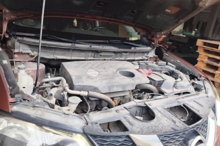 Used Nissan X-Trail 2014 2.0L CVT Comfort Edition 2WD Engine Bay