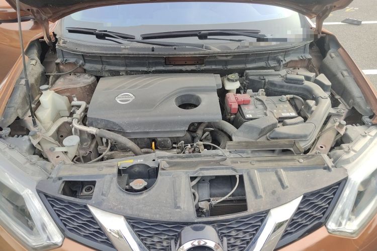 Used Nissan X-Trail 2014 2.0L CVT Comfort Edition 2WD Engine Bay