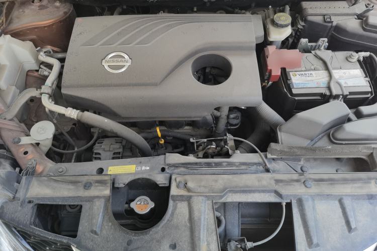 Used Nissan X-Trail 2014 2.0L CVT Comfort Edition 2WD Engine Bay