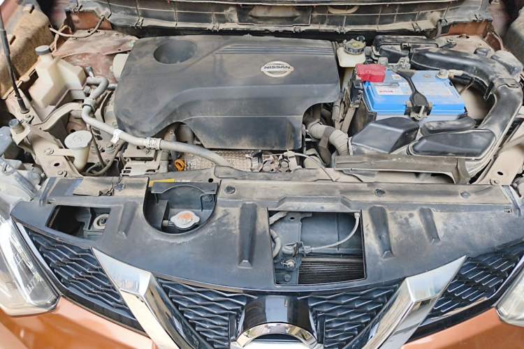 Used Nissan X-Trail 2014 2.5L CVT Luxury Edition 4WD Engine Bay