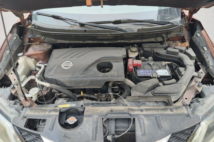 Used Nissan X-Trail 2014 2.0L CVT Comfort Edition 2WD Engine Bay