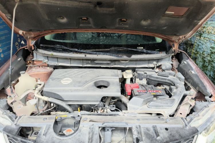 Used Nissan X-Trail 2014 2.0L CVT Comfort Edition 2WD Engine Bay