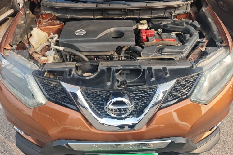 Used Nissan X-Trail 2014 2.0L CVT Comfort Edition 2WD Engine Bay