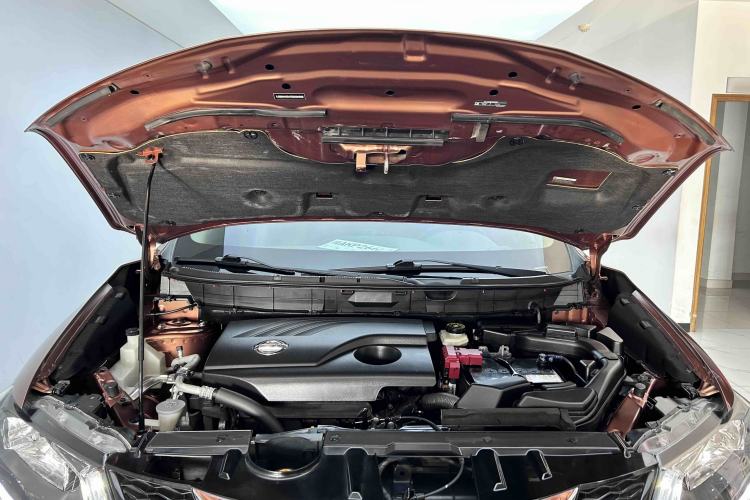 Used Nissan X-Trail 2014 2.0L CVT Comfort Edition 2WD Engine Bay