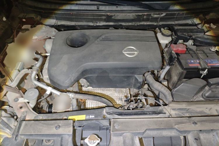 Used Nissan X-Trail 2014 2.5L CVT Luxury Edition 4WD Engine Bay