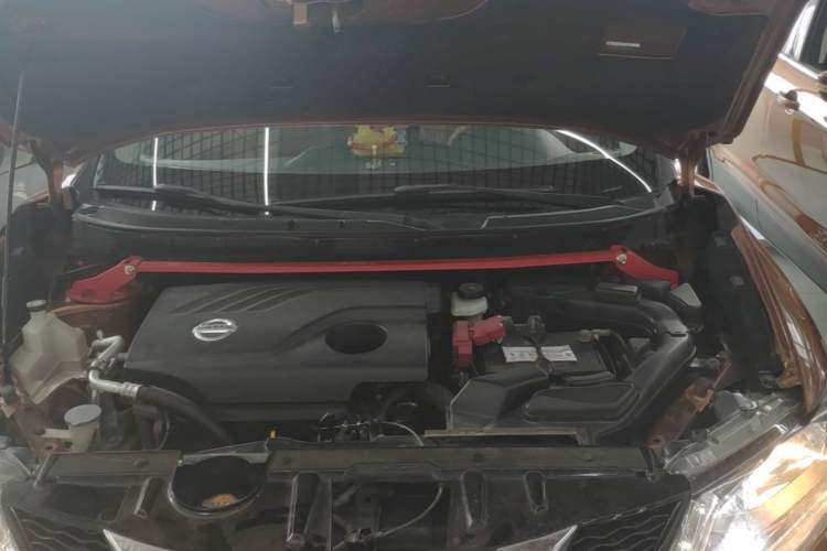 Used Nissan X-Trail 2014 2.0L CVT Comfort Edition 2WD Engine Bay