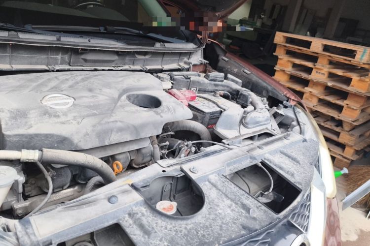 Used Nissan X-Trail 2014 2.0L CVT Comfort Edition 2WD Engine Bay Left