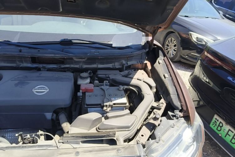 Used Nissan X-Trail 2014 2.5L CVT Ultimate Edition 4WD Engine Bay Left