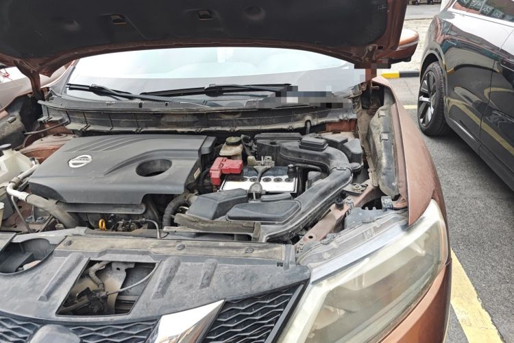 Used Nissan X-Trail 2014 2.0L CVT Smart Edition 2WD Engine Bay Left