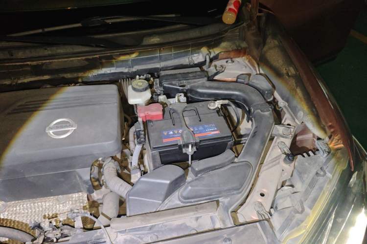 Used Nissan X-Trail 2014 2.5L CVT Luxury Edition 4WD Engine Bay Left