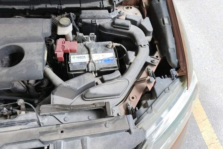 Used Nissan X-Trail 2014 2.0L CVT Comfort Edition 2WD Engine Bay Left