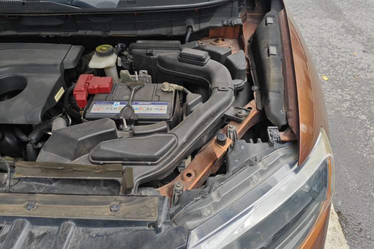 Used Nissan X-Trail 2014 2.0L CVT Comfort Edition 2WD Engine Bay Left