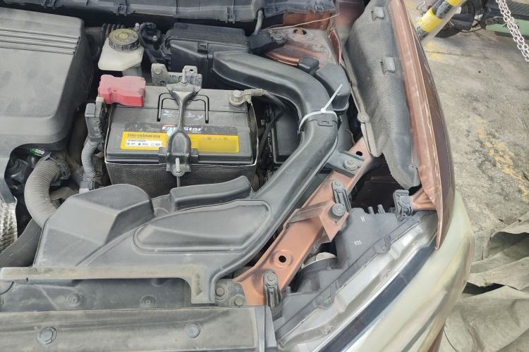 Used Nissan X-Trail 2014 2.5L CVT Luxury Edition 4WD Engine Bay Left