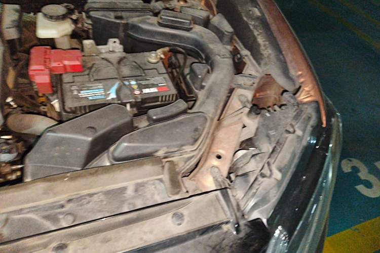 Used Nissan X-Trail 2014 2.0L CVT Comfort Edition 2WD Engine Bay Left