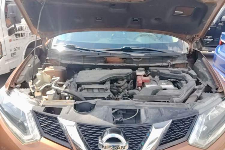 Used Nissan X-Trail 2014 2.0L CVT Comfort Edition 2WD Engine Bay