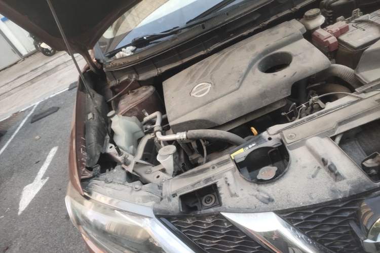 Used Nissan X-Trail 2014 2.0L CVT Comfort Edition 2WD Engine Bay Right