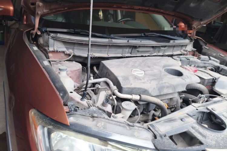 Used Nissan X-Trail 2014 2.0L CVT Comfort Edition 2WD Engine Bay Right