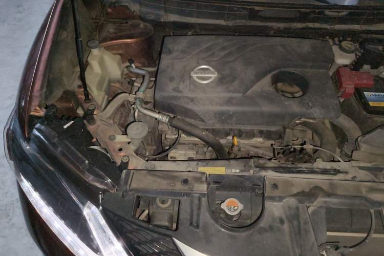 Used Nissan X-Trail 2014 2.0L CVT Smart Edition 2WD Engine Bay Right