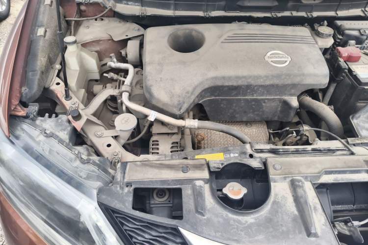 Used Nissan X-Trail 2014 2.5L CVT Luxury Edition 4WD Engine Bay Right