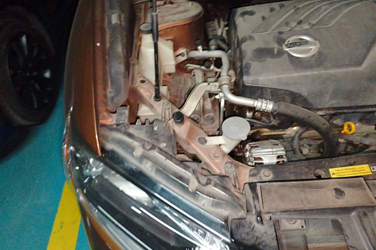 Used Nissan X-Trail 2014 2.0L CVT Comfort Edition 2WD Engine Bay Right